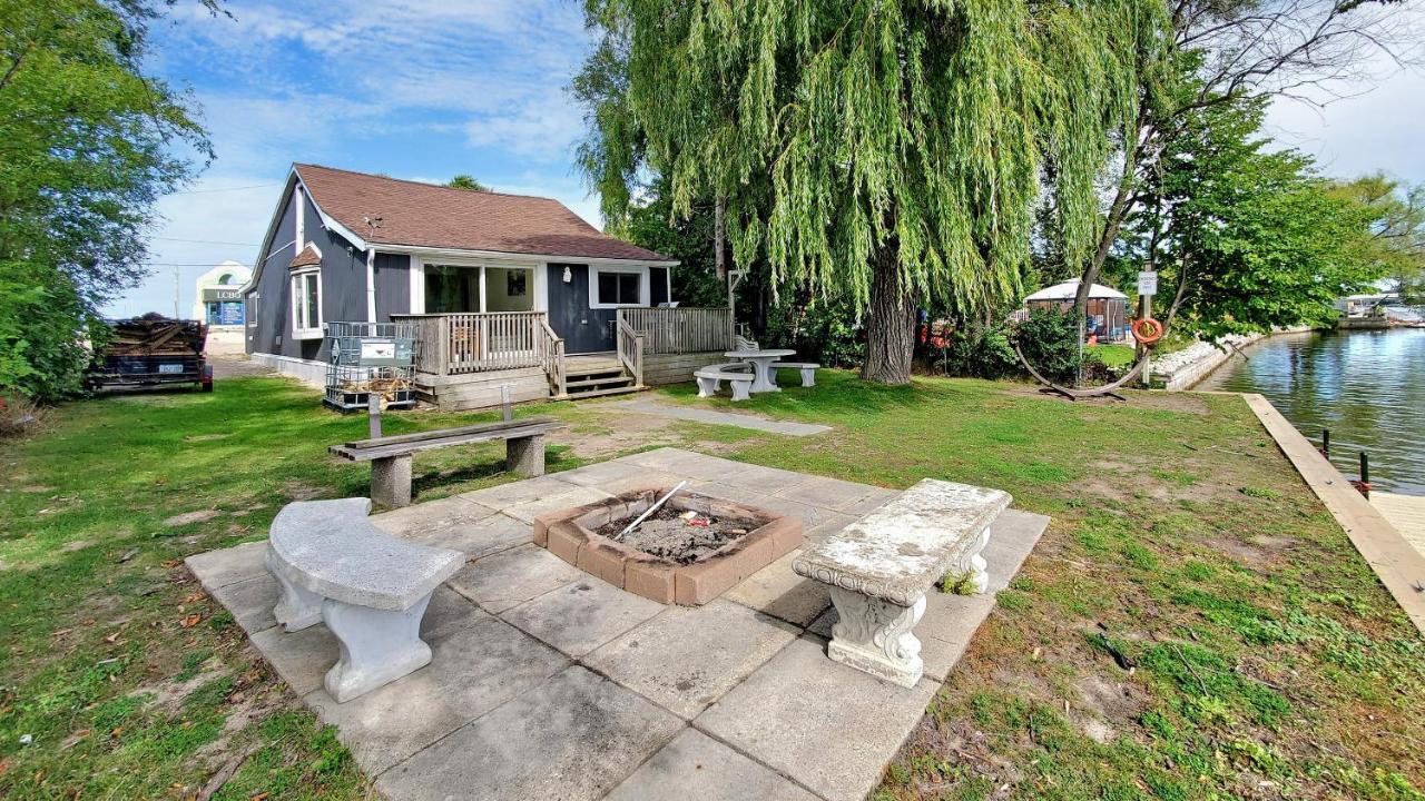 Main Beach River Retreat - Wasaga Beach 1 - Main Strip - 95 Mosley St エクステリア 写真